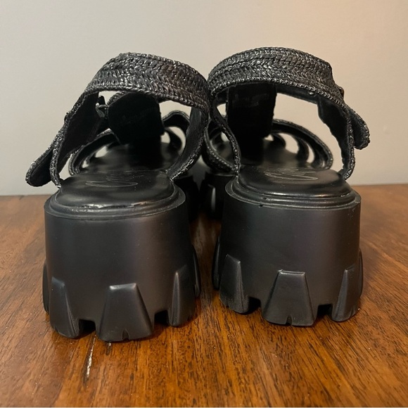 Cape Robbin woven sandals. Women’s size 9. Like new! - Picture 3 of 11